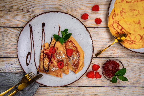 Raspberry Kiss Crepe